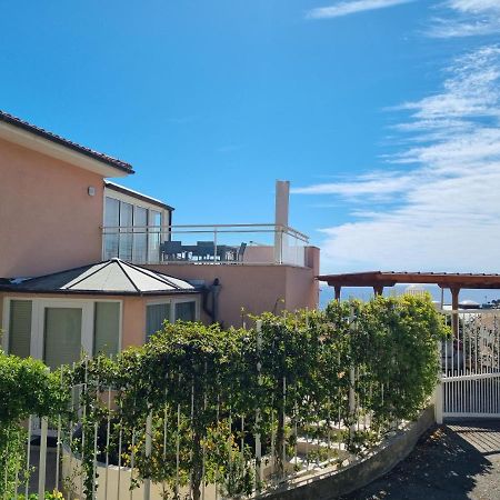 Dernier Etage D'Une Maison Roquebrune-Cap-Martin Bagian luar foto