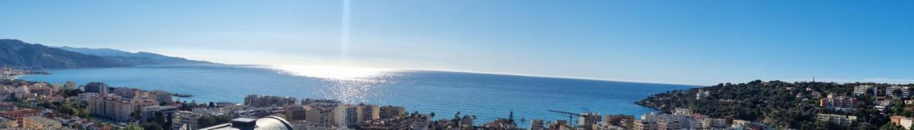 Dernier Etage D'Une Maison Roquebrune-Cap-Martin Bagian luar foto