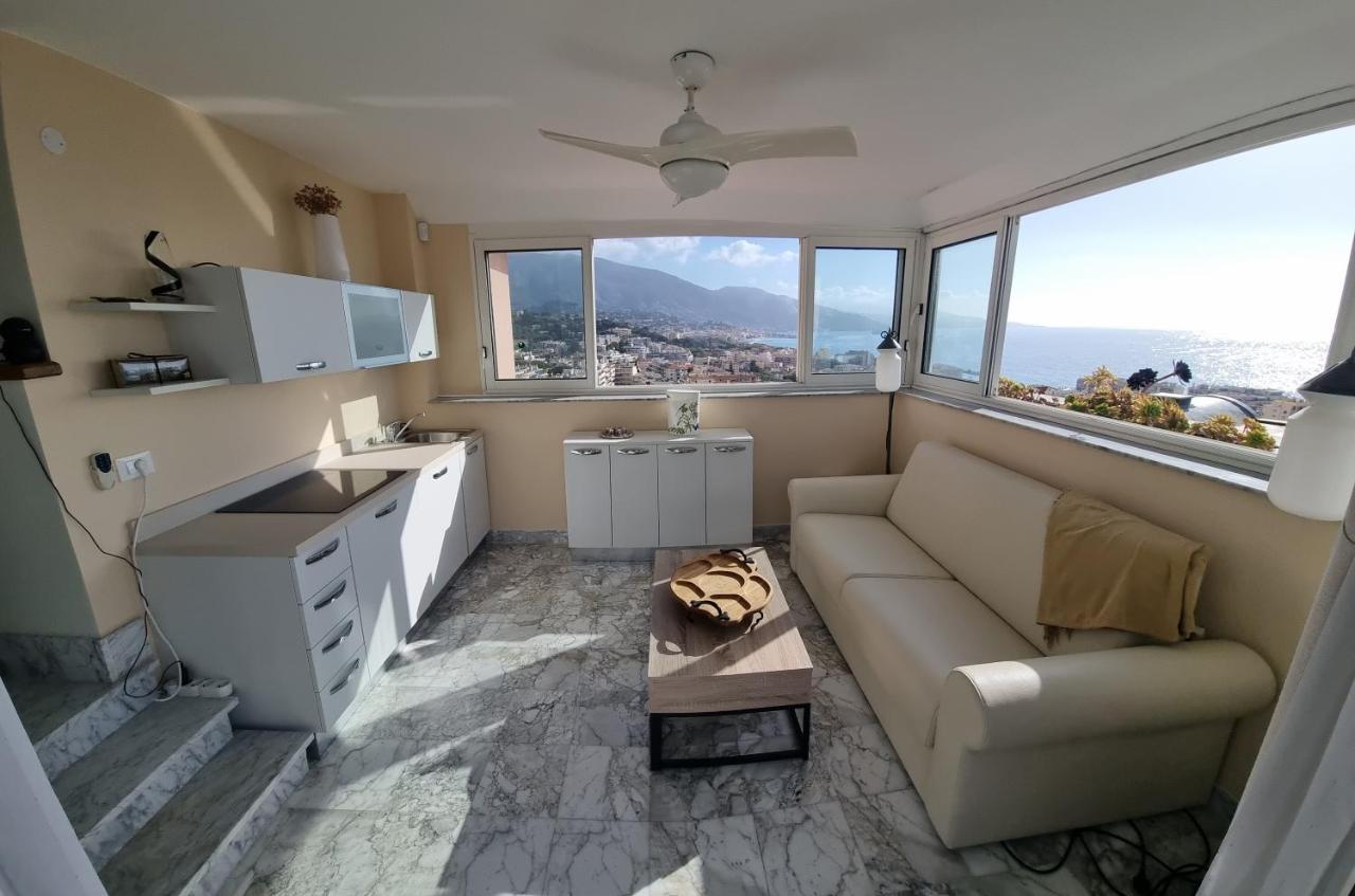 Dernier Etage D'Une Maison Roquebrune-Cap-Martin Bagian luar foto