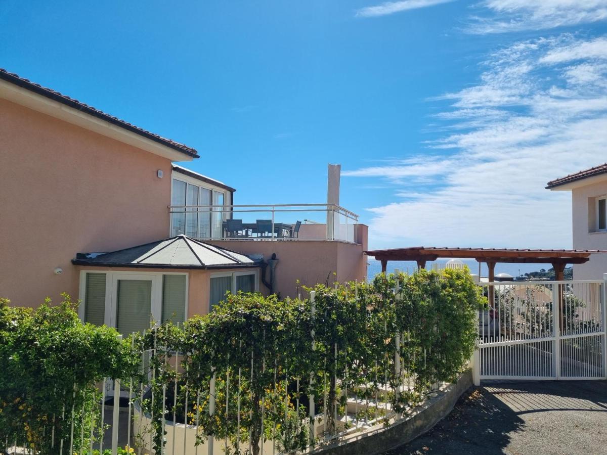 Dernier Etage D'Une Maison Roquebrune-Cap-Martin Bagian luar foto